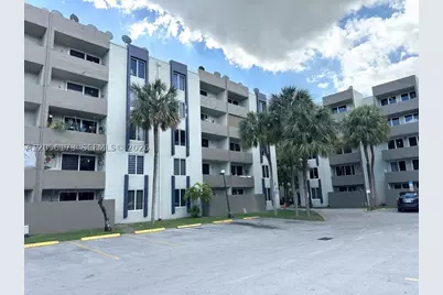 10000 NW 80th #2456, Hialeah Gardens, FL 33016 - Photo 1