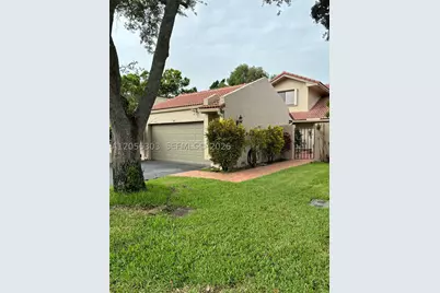 613 Patio Village, Weston, FL 33326 - Photo 3