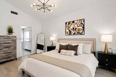 325 Somerset, Weston, FL 33326 - Photo 11