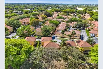11407 Lakeview, Coral Springs, FL 33071 - Photo 53