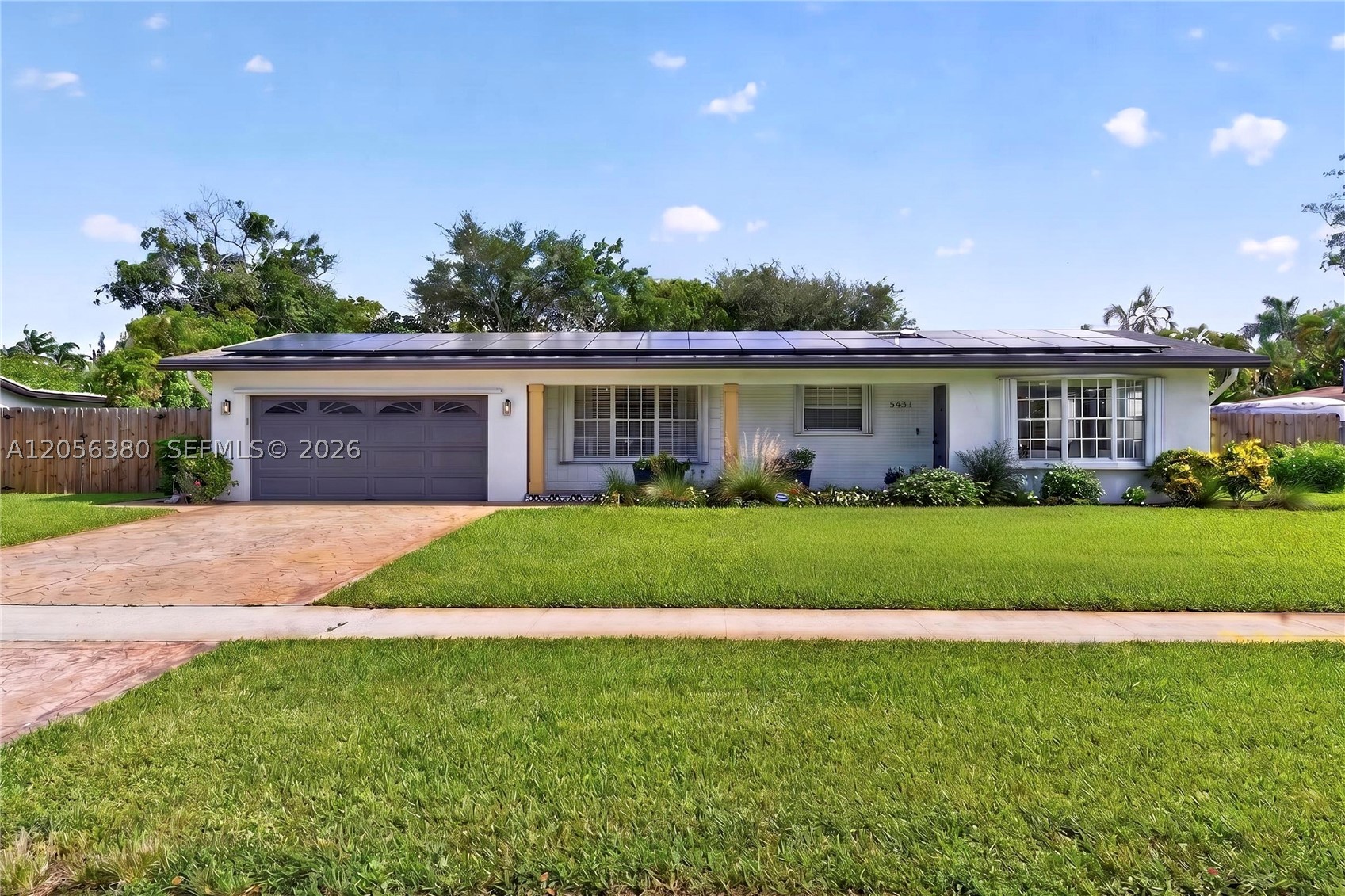 5431 SW 1st - 5431 SW 1st, Plantation, FL 33317 Luxury Property | Jose Angel Pina