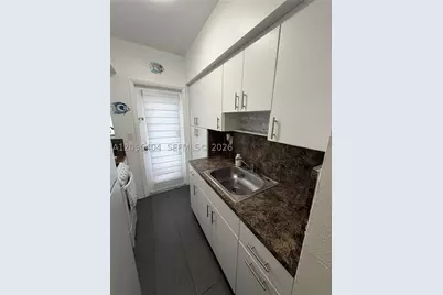 1060 Pennsylvania #18, Miami Beach, FL 33139 - Photo 9