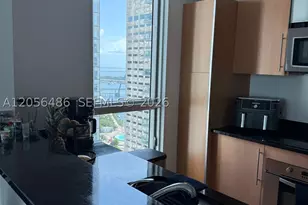 300 S Biscayne, Miami, FL 33131 - Photo 3