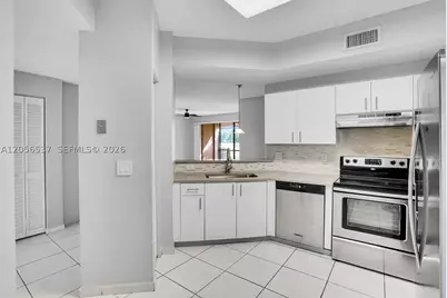 401 SW 158th #105, Pembroke Pines, FL 33027 - Photo 7