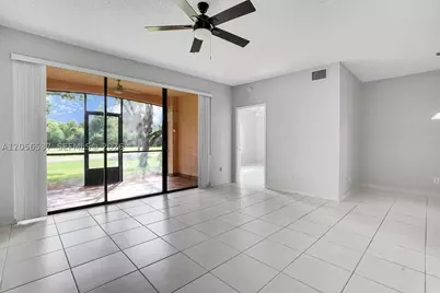 401 SW 158th #105, Pembroke Pines, FL 33027 - Photo 9