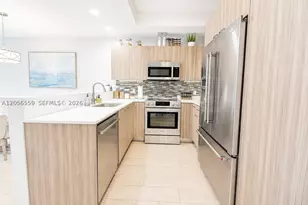 619 Meridian, Miami Beach, FL 33139 - Photo 5