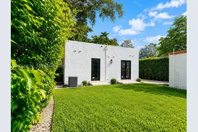 1213 Aguila, Coral Gables, FL 33134 - Photo 15
