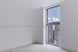 77 SE 5th, Miami, FL 33131 - Photo 21