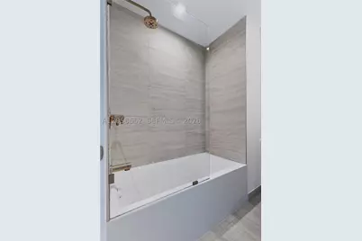 77 SE 5th #4106, Miami, FL 33131 - Photo 13