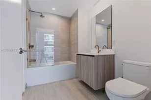 77 SE 5th, Miami, FL 33131 - Photo 19
