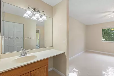927 Coral Club #927, Coral Springs, FL 33071 - Photo 27
