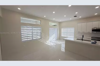 692 Maplewood, Weston, FL 33327 - Photo 7