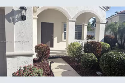 692 Maplewood, Weston, FL 33327 - Photo 3
