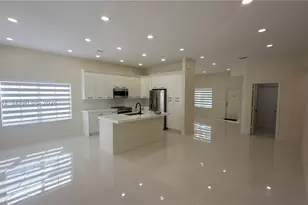 692 Maplewood, Weston, FL 33327 - Photo 5