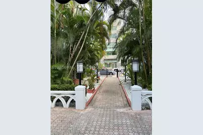 215 30th #1, Miami Beach, FL 33140 - Photo 5