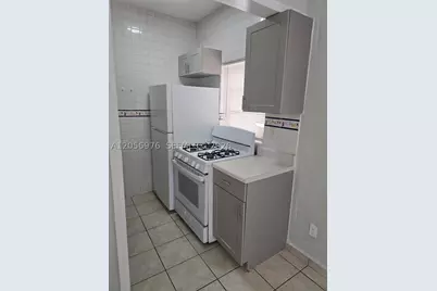 215 30th #1, Miami Beach, FL 33140 - Photo 7