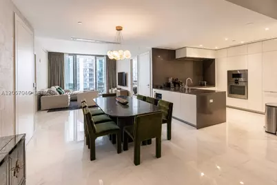 300 Biscayne Boulevard #3109W, Miami, FL 33131 - Photo 13
