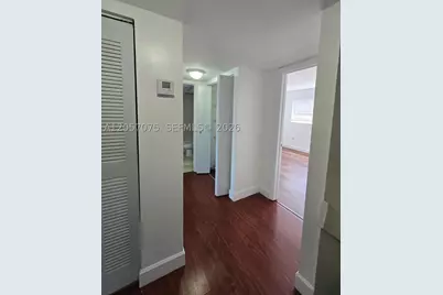 9357 Fontainebleau #D420, Miami, FL 33172 - Photo 5