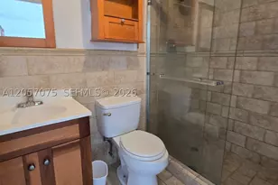 9357 Fontainebleau, Miami, FL 33172 - Photo 7