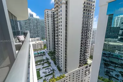 55 SW 9th #2407, Miami, FL 33130 - Photo 11