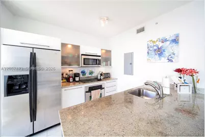 185 SW 7th #3600, Miami, FL 33130 - Photo 5