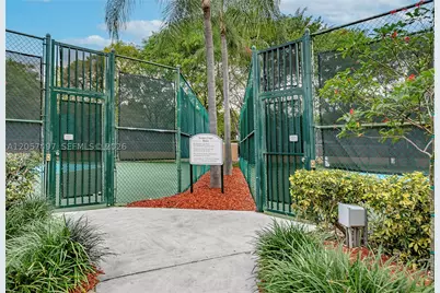 19501 E Country Club #9101, Aventura, FL 33180 - Photo 23
