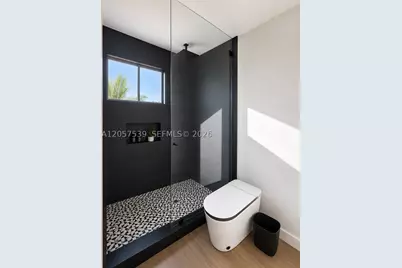 18318 NW 61st, Hialeah, FL 33015 - Photo 7