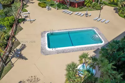 1300 NE Miami Gardens #621E, Miami, FL 33179 - Photo 27