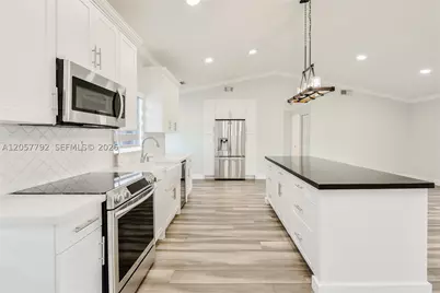 6320 NW 199th, Hialeah, FL 33015 - Photo 11