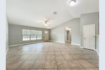 608 Masters, Wildwood, FL 34785 - Photo 5