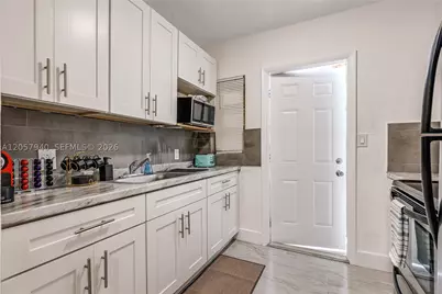 327 NE 55th #FRONT, Miami, FL 33137 - Photo 7