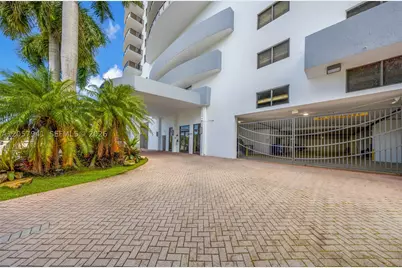2301 SW 27th #1102, Miami, FL 33145 - Photo 35
