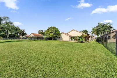 1720 W Oak Knoll, Davie, FL 33324 - Photo 41