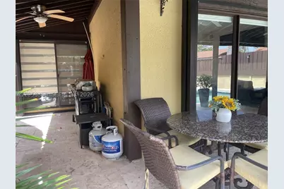 1066 NE 202nd, Miami, FL 33179 - Photo 33