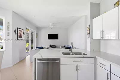 2412 SW 164th, Miramar, FL 33027 - Photo 7