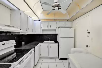 500 Three Islands #213, Hallandale Beach, FL 33009 - Photo 17