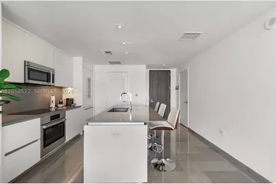 68 SE 6th #2306, Miami, FL 33131 - Photo 5