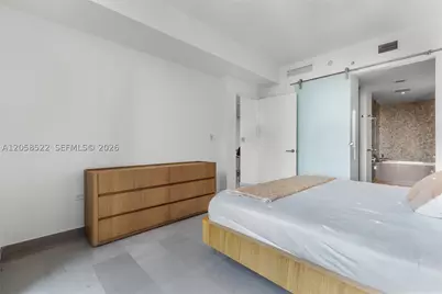 68 SE 6th #2306, Miami, FL 33131 - Photo 15