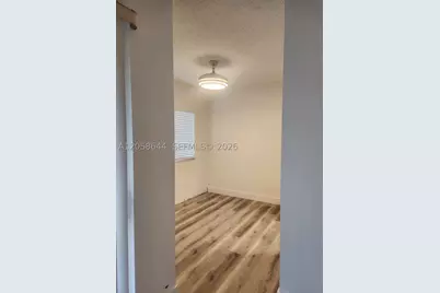 7085 Nova #102, Davie, FL 33317 - Photo 13