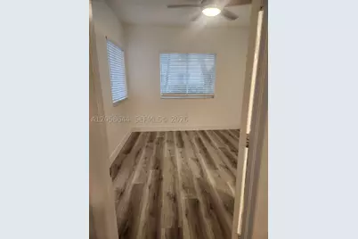 7085 Nova #102, Davie, FL 33317 - Photo 9