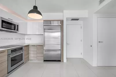 1300 Brickell Bay #2005, Miami, FL 33131 - Photo 13