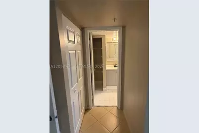 11155 SW 5th #202, Pembroke Pines, FL 33025 - Photo 19