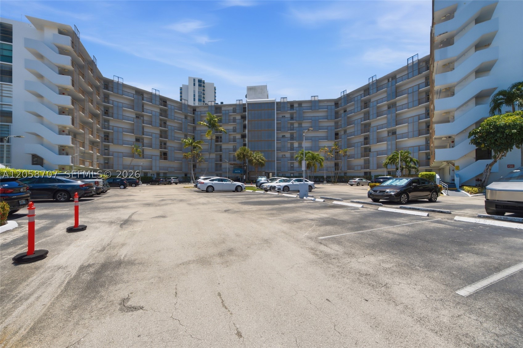 3401 N Country Club #804 main architectural view
