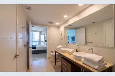 485 Brickell #3401, Miami, FL 33131 - Photo 23