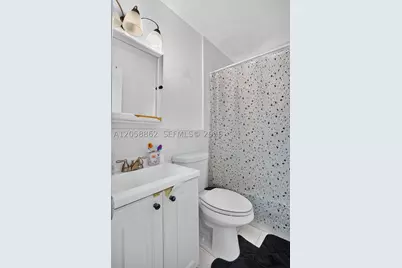2422 NW 55th, Lauderhill, FL 33313 - Photo 13