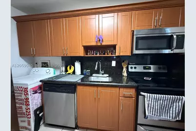 9715 Hammocks #102, Miami, FL 33196 - Photo 5