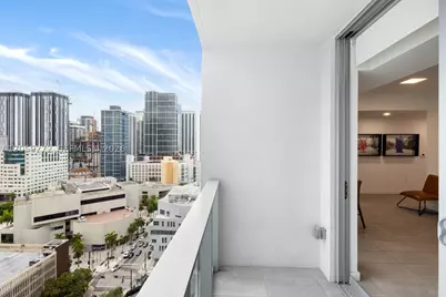 227 NE 2nd #2202, Miami, FL 33132 - Photo 7