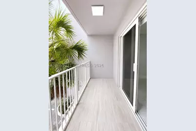 2750 W 76th #203, Hialeah, FL 33016 - Photo 11