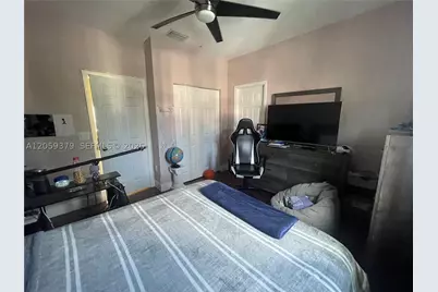 904 NW 100th, Pembroke Pines, FL 33024 - Photo 29