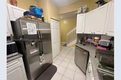 904 NW 100th, Pembroke Pines, FL 33024 - Photo 17